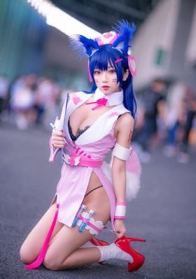 色哺乳xxxx视频